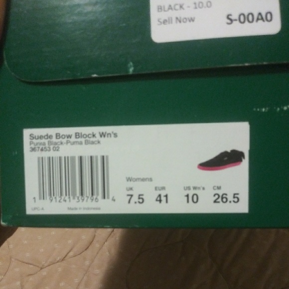 Black and Pink Pumas brand new - Picture 5 of 5